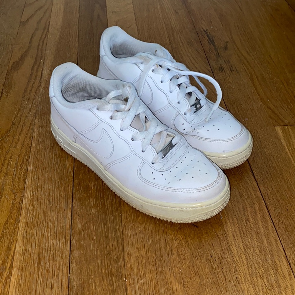 AF1 women’s sneakers